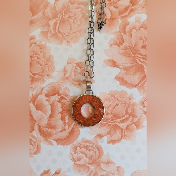 Silpada Sponge Coral Necklace with Sterling Silver Oxidized Chain N1564 - Picture 2 of 3